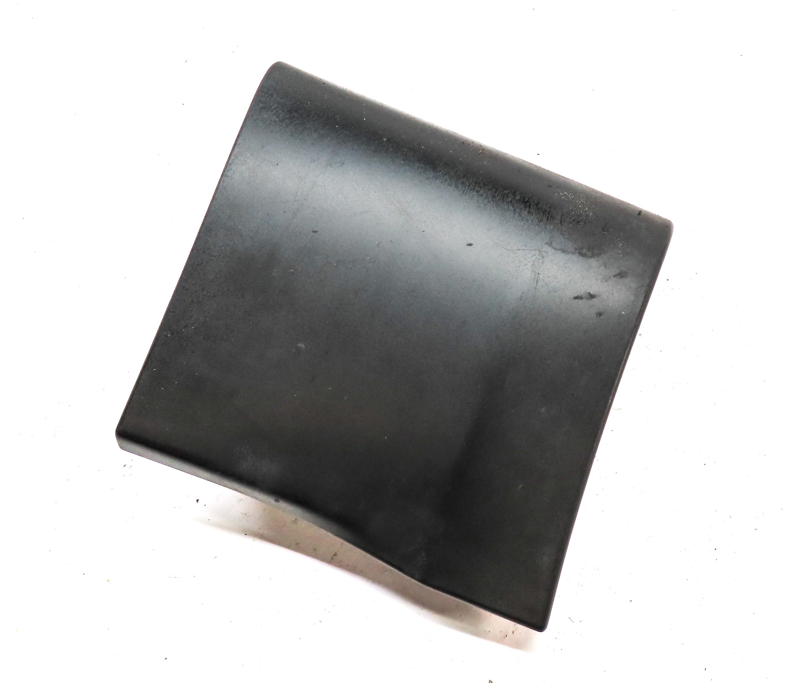 2016 RANGE ROVER SPORT (L494) FRONT LEFT DRIVER LOWER FENDER TRIM MOULDING — exact item pictured